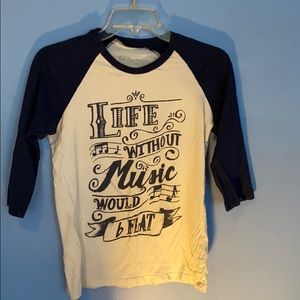 A cotton t-shirt medium in good shape